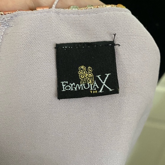 Sequin retro backless small crop top - Picture 5 of 11